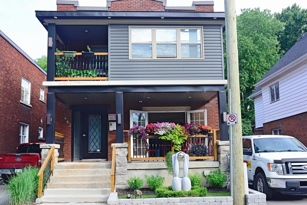 Ottawa Downtown Executive Apartment Retreat With Private Balcony Near Bank Street - Sleep Max 2 Exterior photo