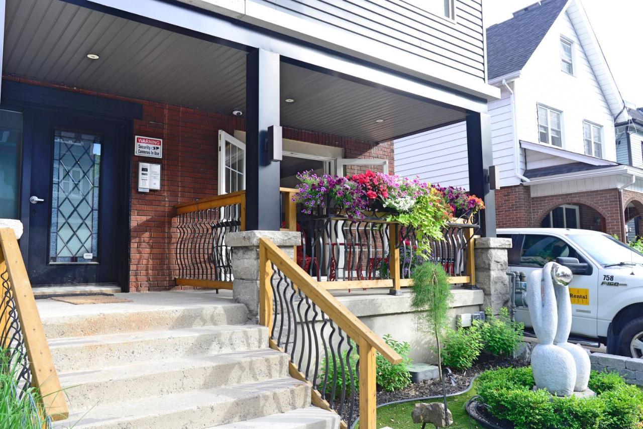 Ottawa Downtown Executive Apartment Retreat With Private Balcony Near Bank Street - Sleep Max 2 Exterior photo
