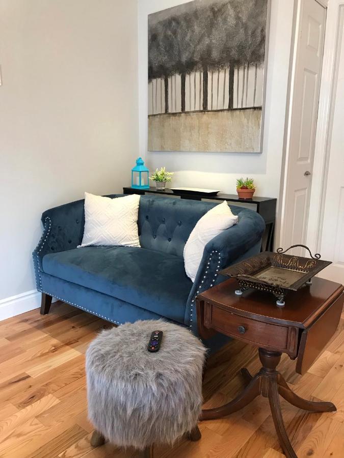 Ottawa Downtown Executive Apartment Retreat With Private Balcony Near Bank Street - Sleep Max 2 Exterior photo