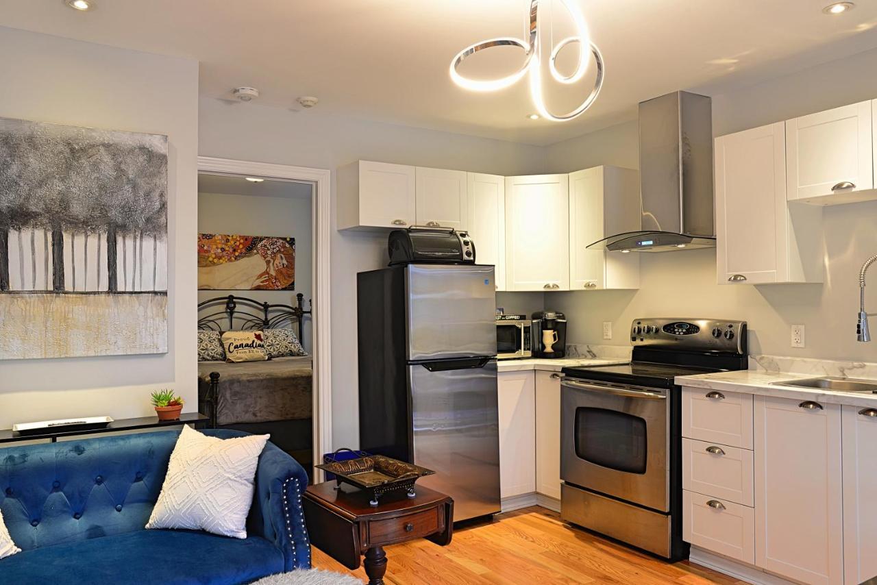 Ottawa Downtown Executive Apartment Retreat With Private Balcony Near Bank Street - Sleep Max 2 Exterior photo